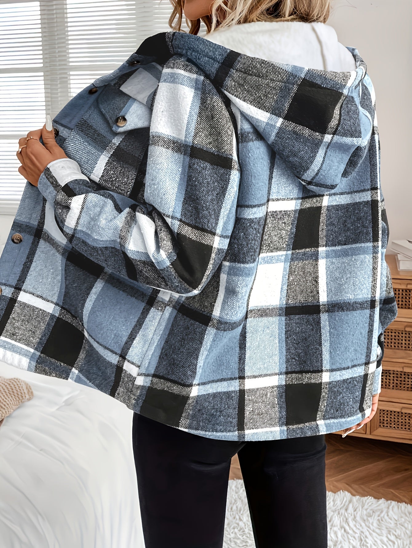 Women’s Plaid Hooded Fleece Jacket