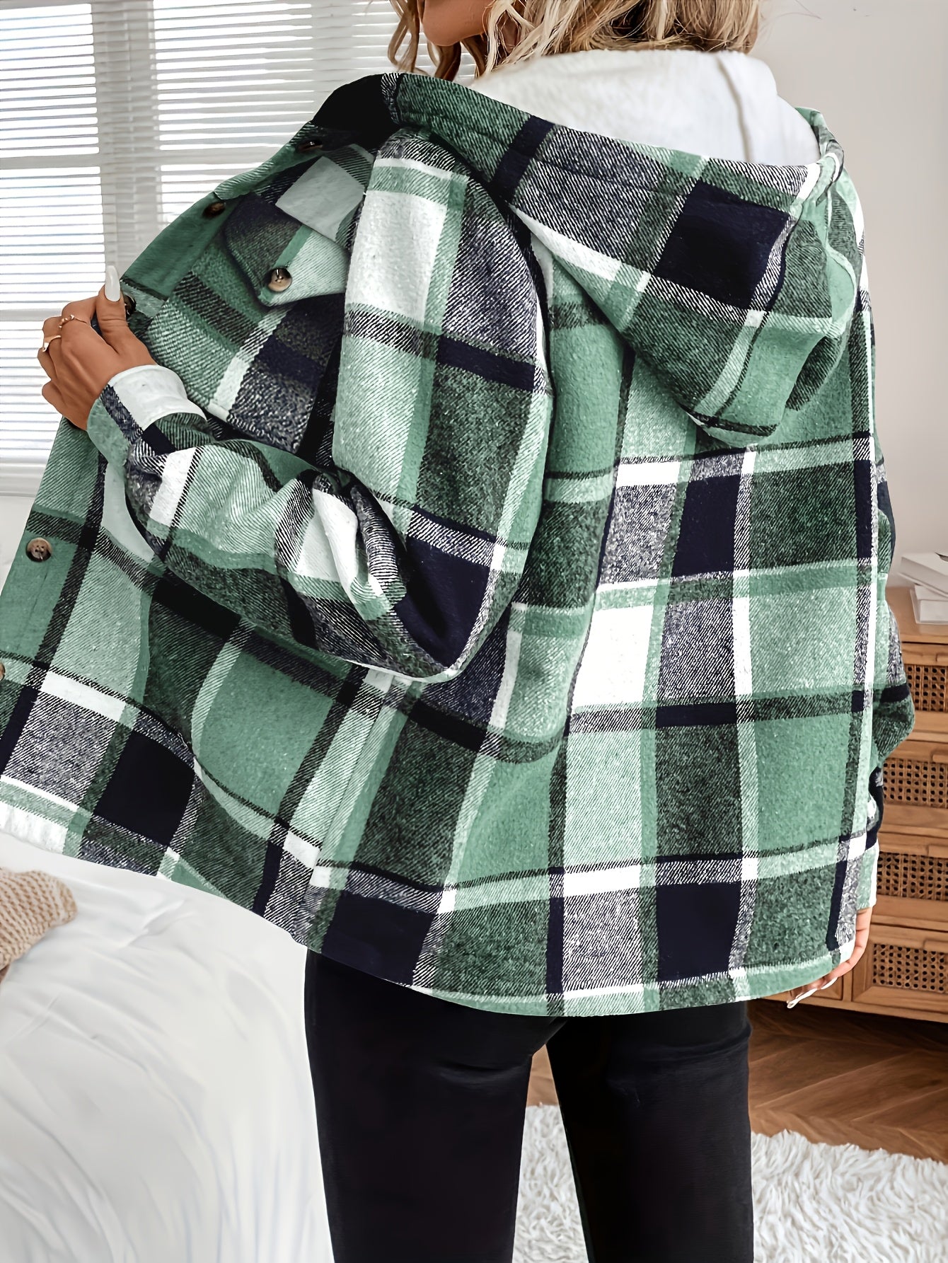 Women’s Plaid Hooded Fleece Jacket