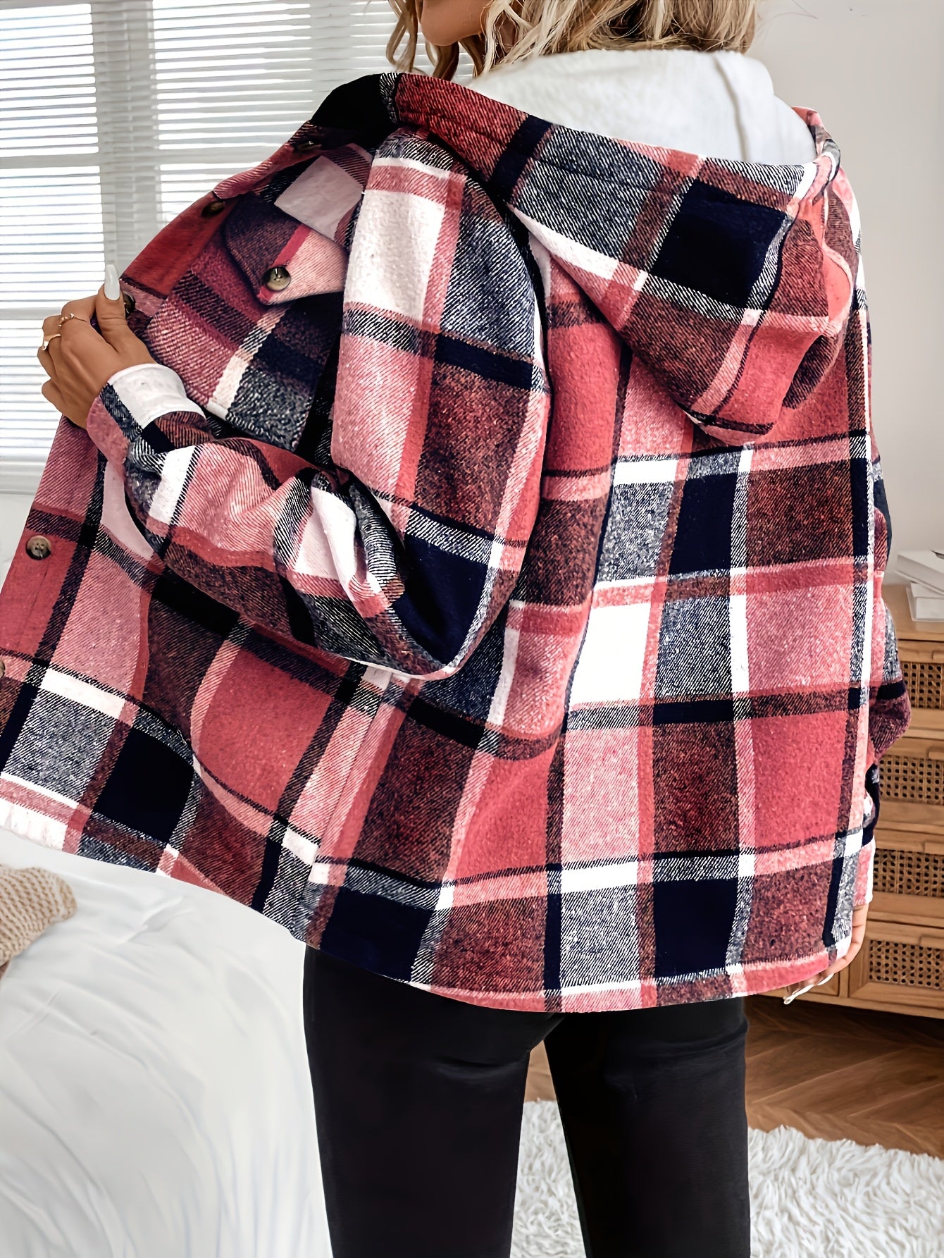 Women’s Plaid Hooded Fleece Jacket