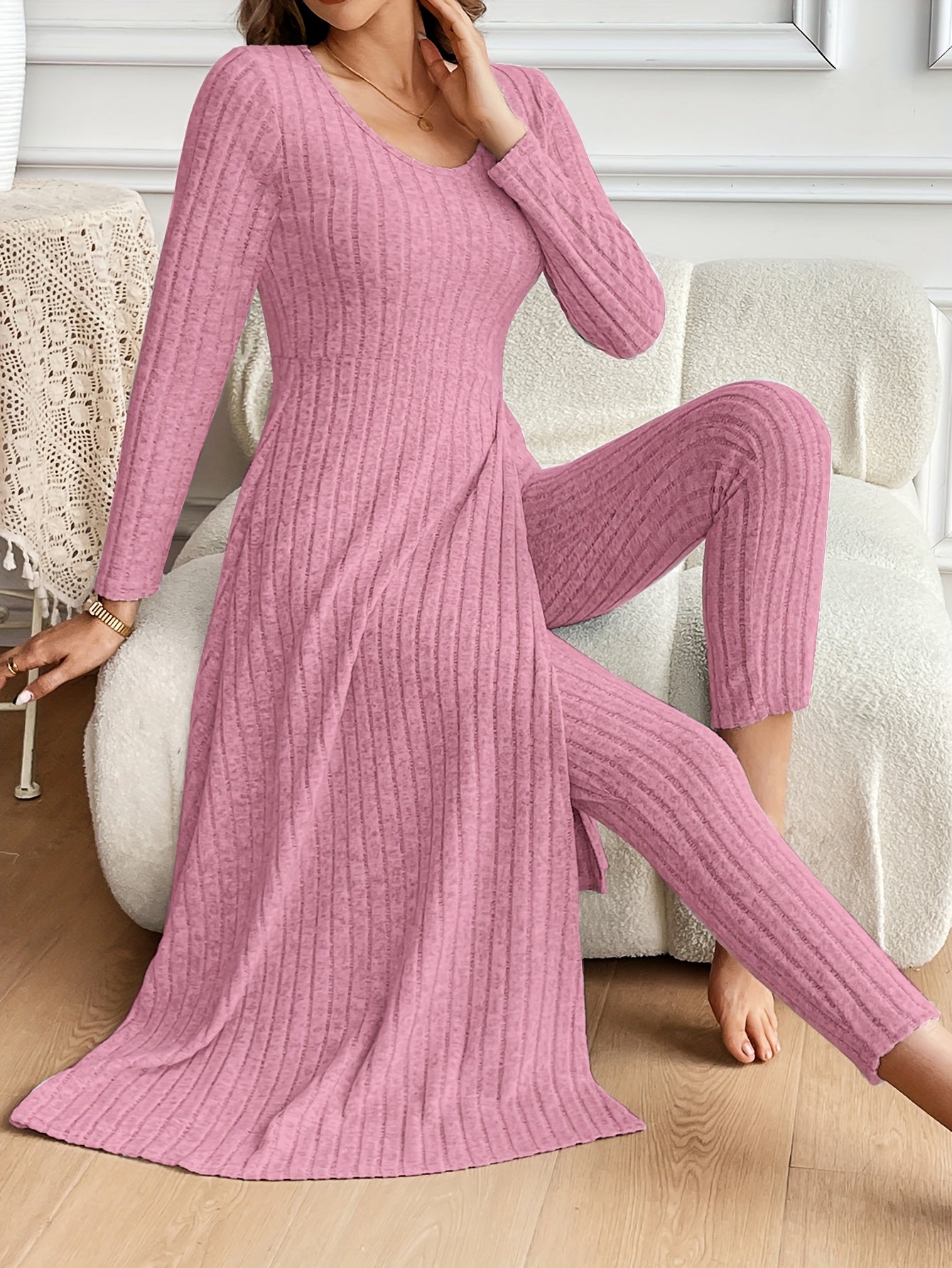 Two-piece Set of Long-sleeved Ribbed Top and Pants for Women