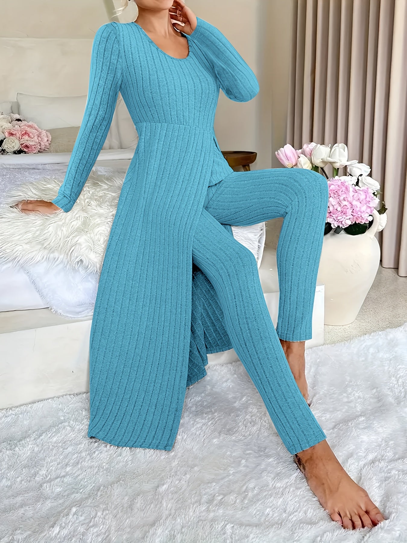 Two-piece Set of Long-sleeved Ribbed Top and Pants for Women